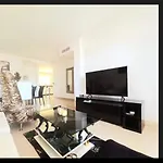 Confortable With Amazing Views In Marbella דירה