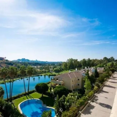 Confortable With Amazing Views In Marbella アパート